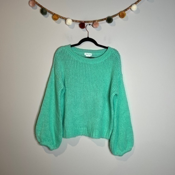 Lovers + Friends mint green bishop sleeve sweater - Picture 1 of 5